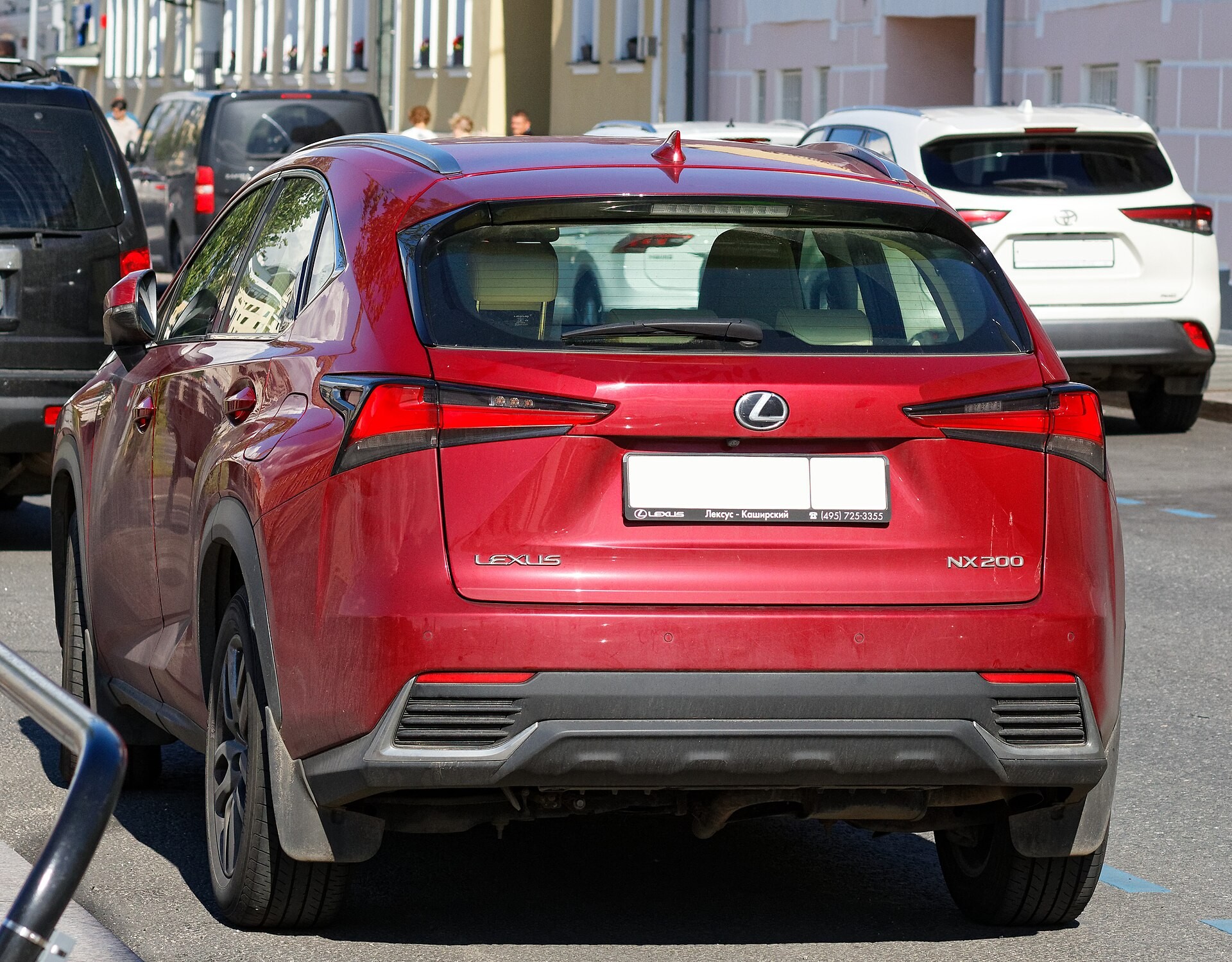 ​Lexus помогает спасти Вселенную в фильме «Люди в чёрном: Интернэшнл» (видео)